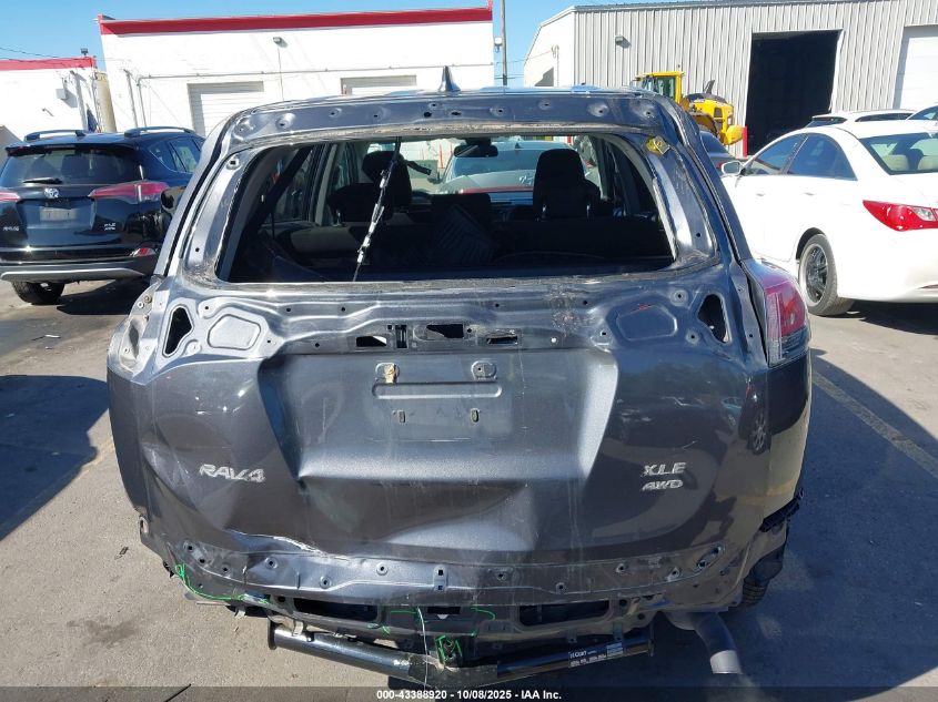 2018 Toyota Rav4 Xle VIN: 2T3RFREV5JW785711 Lot: 43388920