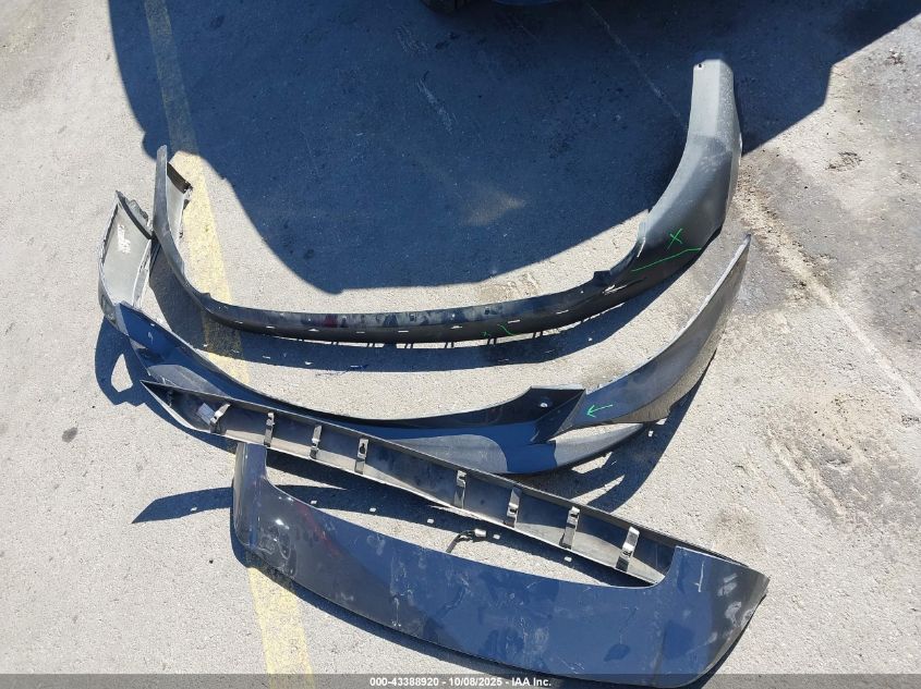 2018 Toyota Rav4 Xle VIN: 2T3RFREV5JW785711 Lot: 43388920