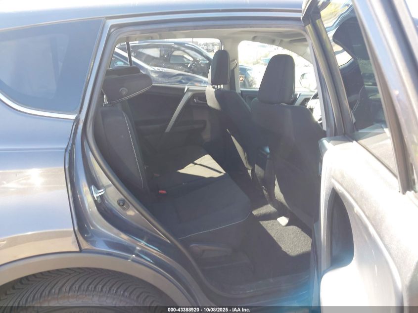 2018 Toyota Rav4 Xle VIN: 2T3RFREV5JW785711 Lot: 43388920