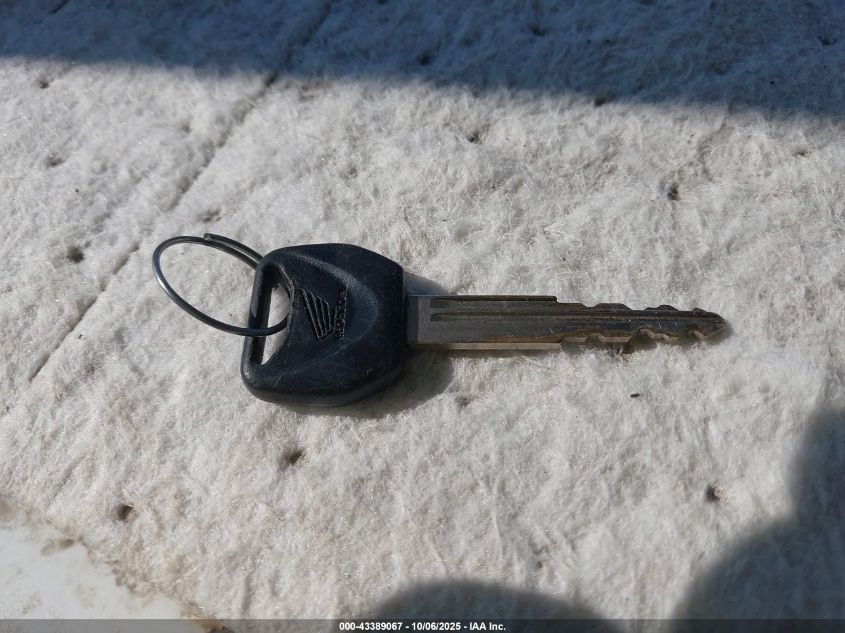 2002 Honda Cb900 F VIN: JH2SC48092M001694 Lot: 43389067