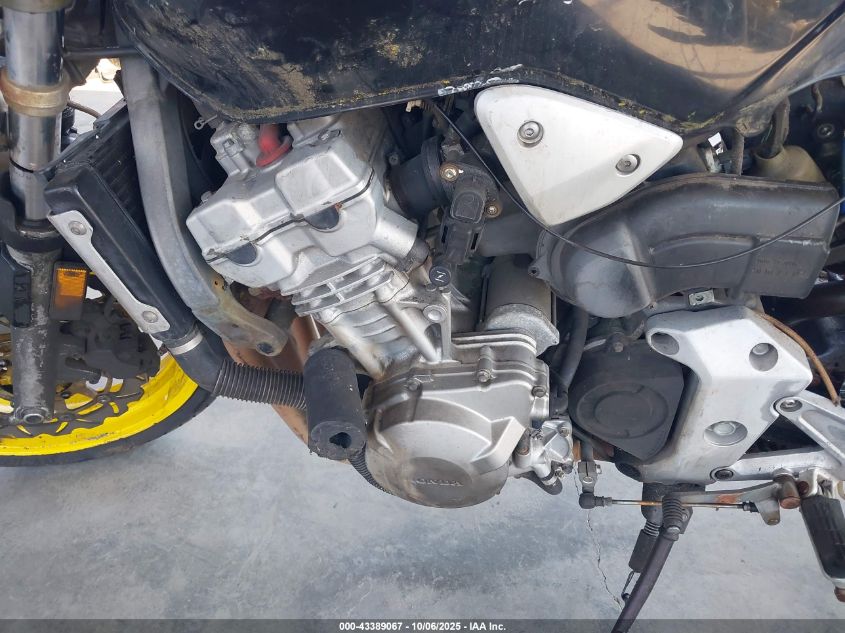 2002 Honda Cb900 F VIN: JH2SC48092M001694 Lot: 43389067