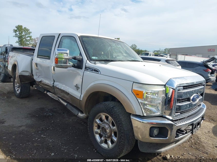 FORD F-250 LARIAT