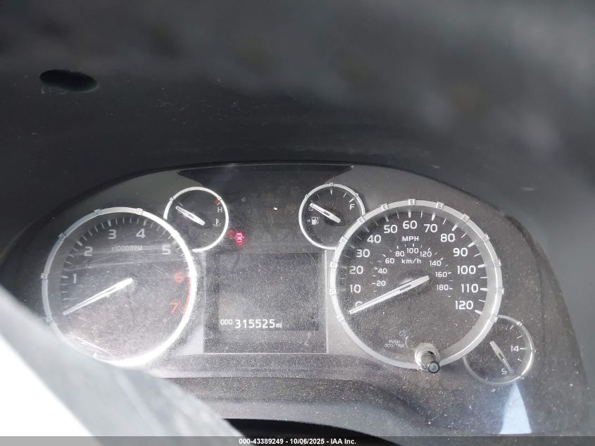 2017 Toyota Tundra Limited 5.7L V8 VIN: 5TFFW5F11HX214875 Lot: 43389249