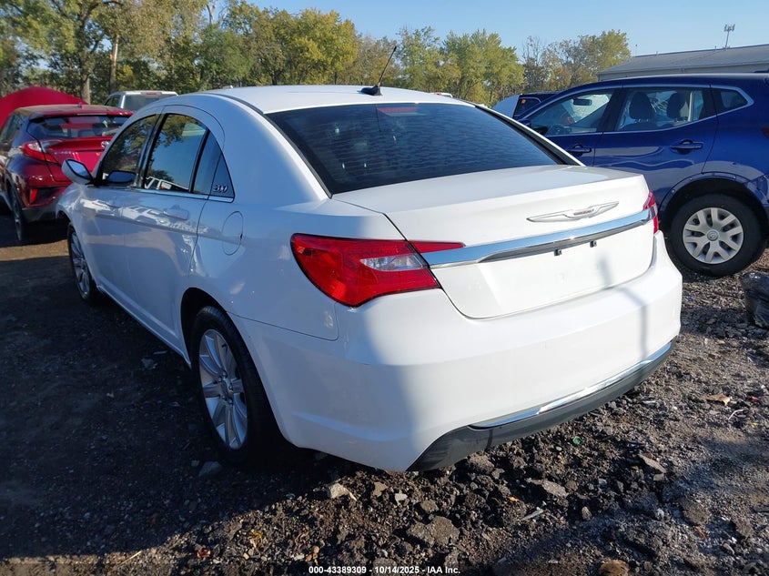 1C3CCBBB0DN601615 2013 CHRYSLER 200 photo no. 3