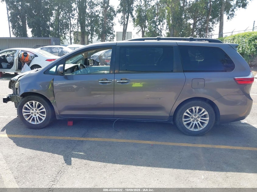 2015 TOYOTA SIENNA XLE PREMIUM 8 PASSENGER 5TDYK3DC7FS614424