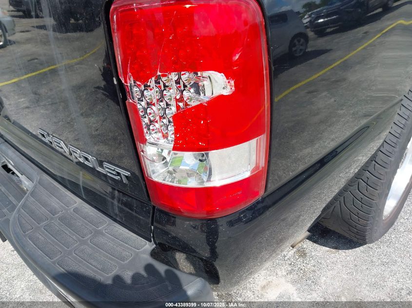 2002 Chevrolet Suburban 1500 Lt VIN: 3GNEC16Z82G304725 Lot: 43389399