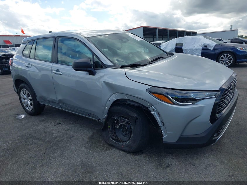 TOYOTA COROLLA CROSS L