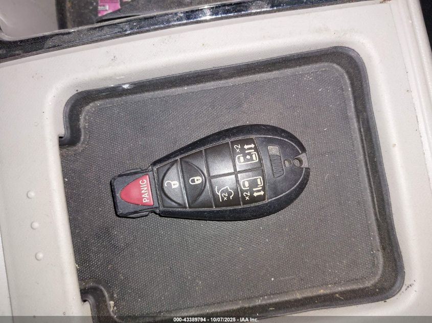 2014 Chrysler Town & Country Touring VIN: 2C4RC1BG8ER359575 Lot: 43389794