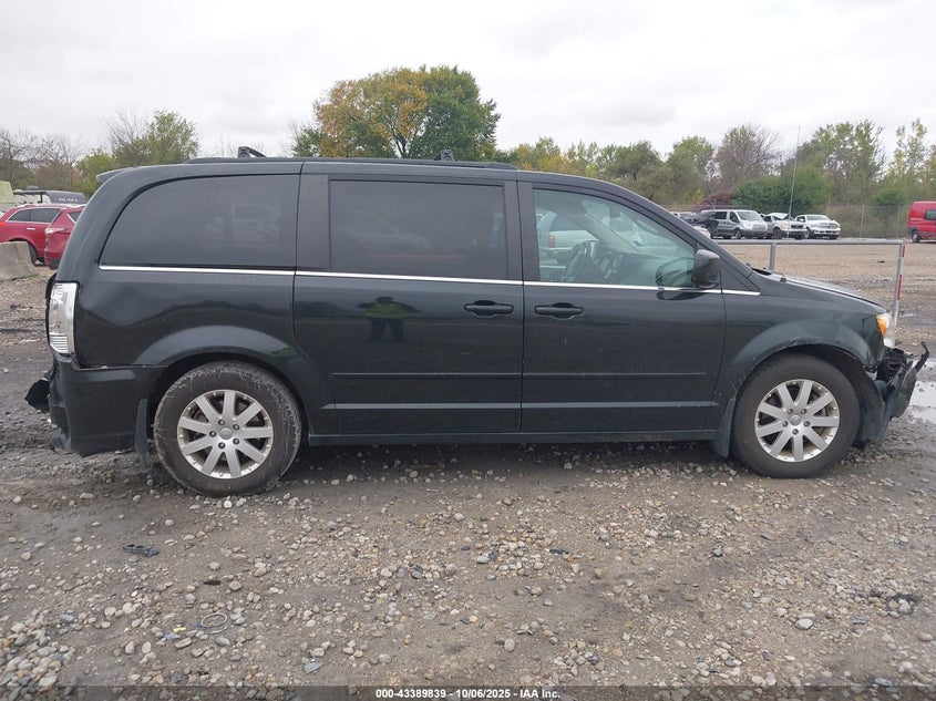 2015 CHRYSLER TOWN & COUNTRY LX - 2C4RC1AG5FR676264