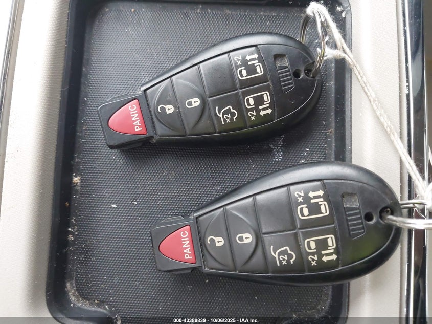 2015 CHRYSLER TOWN & COUNTRY LX - 2C4RC1AG5FR676264