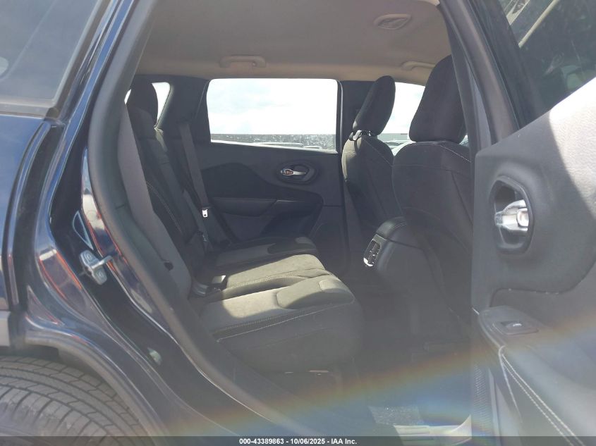 2015 Jeep Cherokee Sport VIN: 1C4PJLAB0FW607728 Lot: 43389863