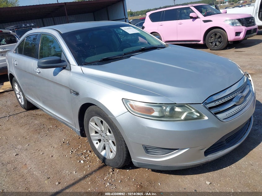 FORD TAURUS SE