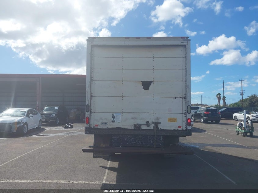 2013 Chevrolet Express Cutaway 4500 VIN: 1GB6G5BG4D1194002 Lot: 43390124