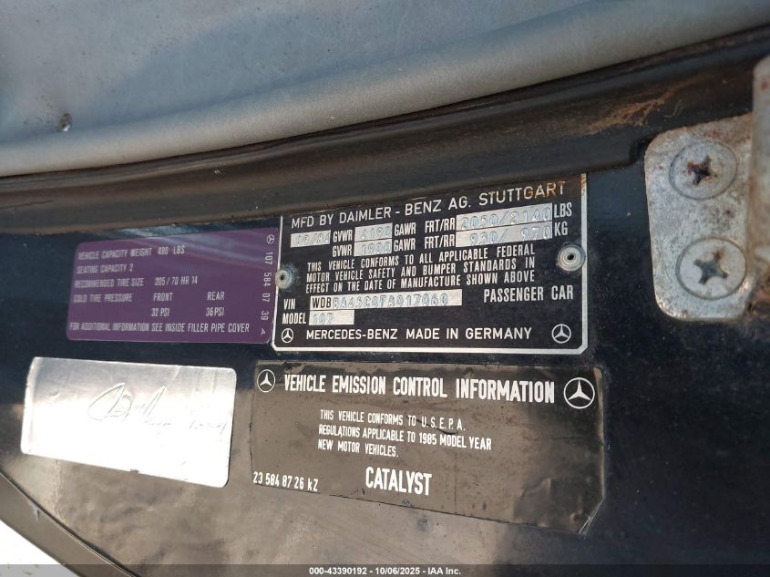 1985 Mercedes-Benz 380 Sl VIN: WDBBA45C0FA017060 Lot: 43390192