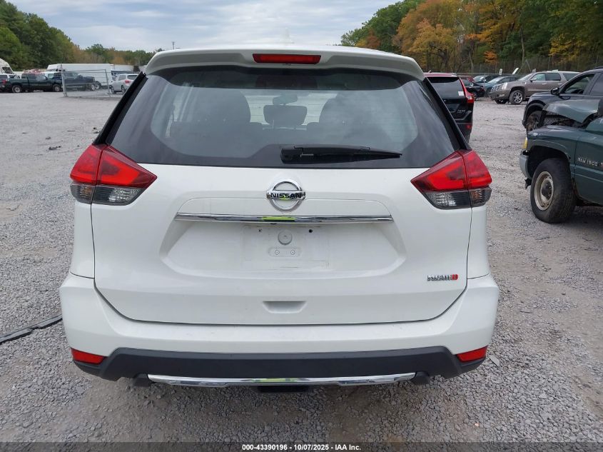 2017 Nissan Rogue S VIN: JN8AT2MV2HW013438 Lot: 43390196