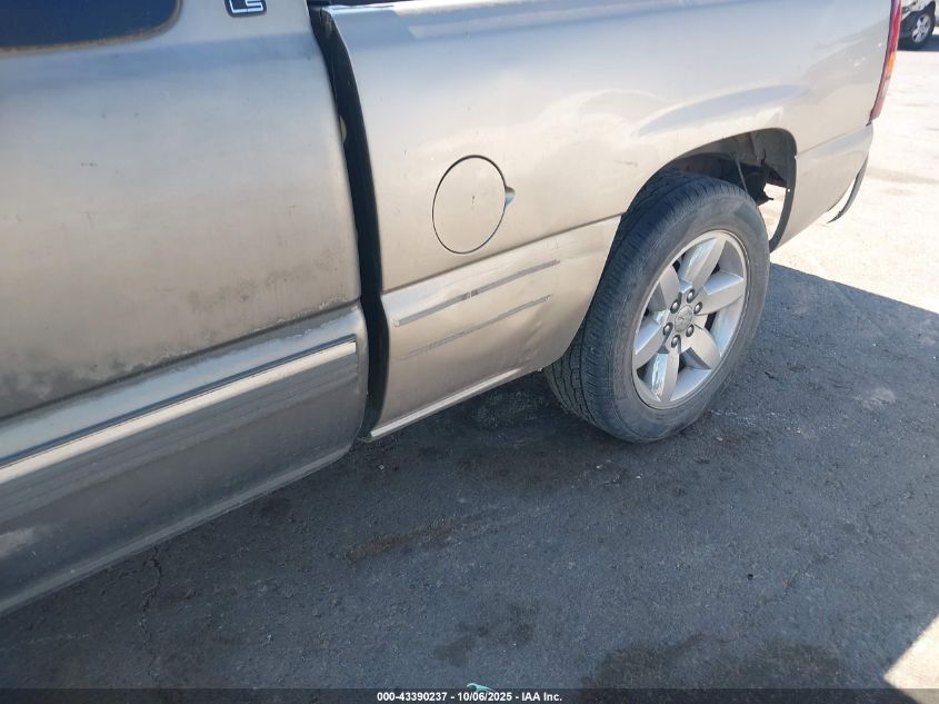 2000 Chevrolet Silverado 1500 Ls VIN: 2GCEC19V7Y1205882 Lot: 43390237