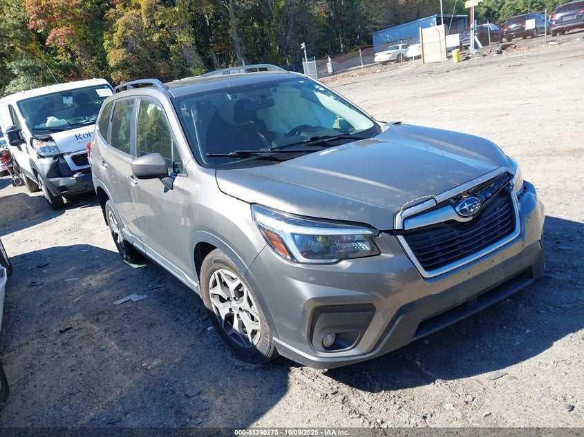 SUBARU FORESTER PREMIUM