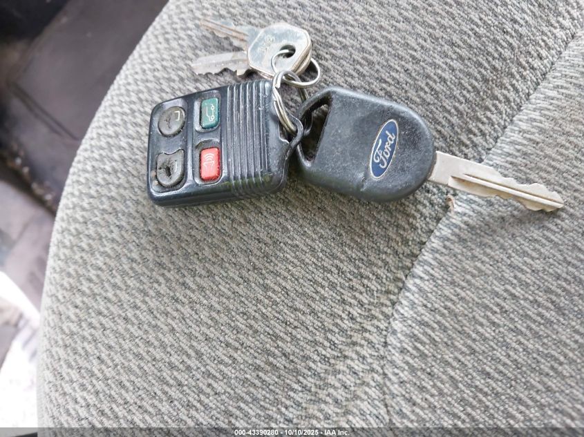 2002 Ford Explorer Xlt VIN: 1FMZU73E82ZA80878 Lot: 43390280