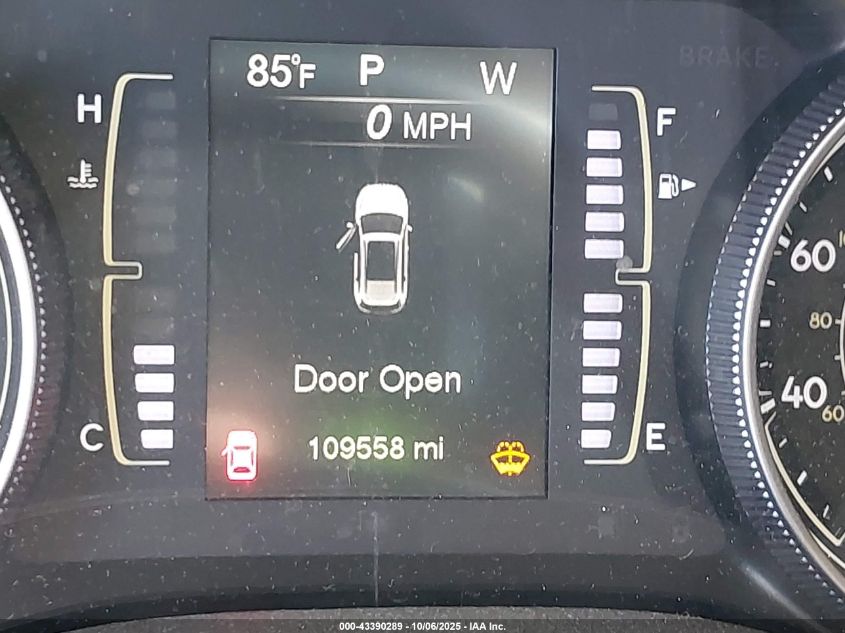 2017 Jeep Cherokee 75Th Anniversary Edition Fwd VIN: 1C4PJLCB8HW572484 Lot: 43390289