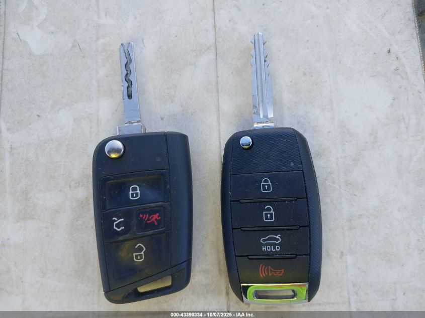 2020 Volkswagen Jetta 1.4T R-Line/1.4T S VIN: 3VWN57BU3LM033685 Lot: 43390334