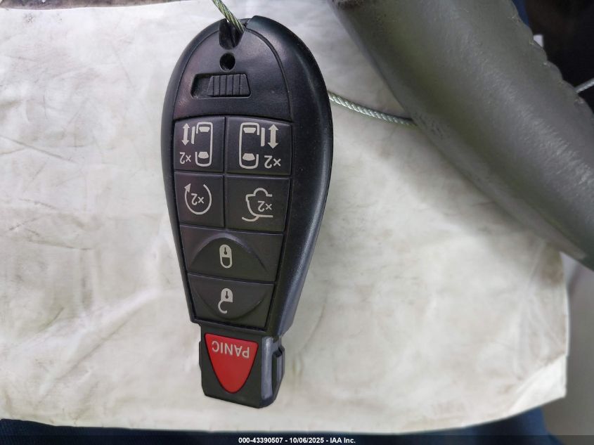 2008 Chrysler Town & Country Limited VIN: 2A8HR64X98R811762 Lot: 43390507