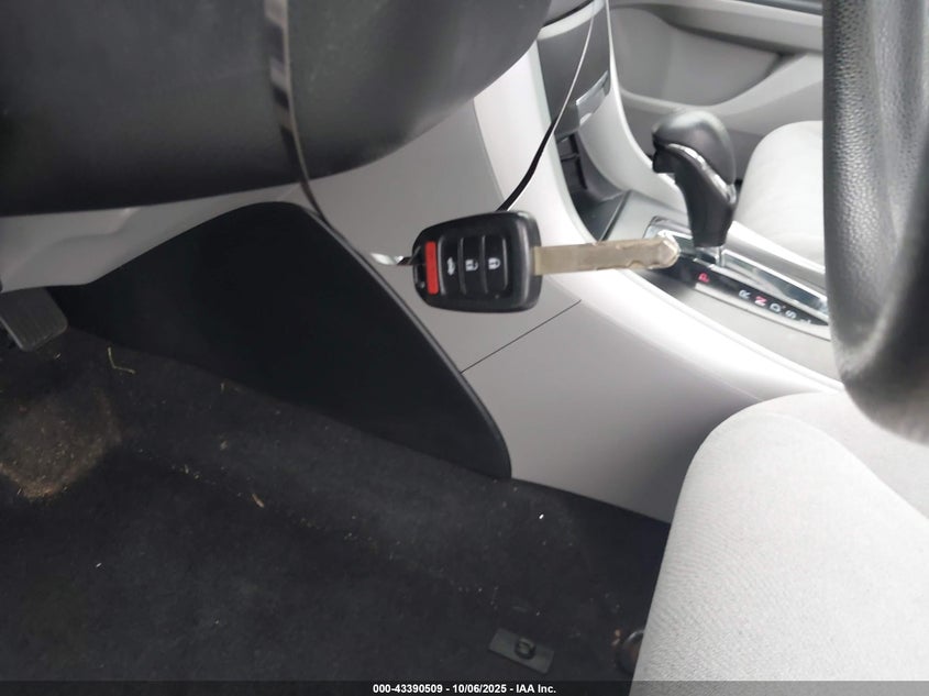 2013 Honda Accord Lx VIN: JHMCR2F3XDC000302 Lot: 43390509