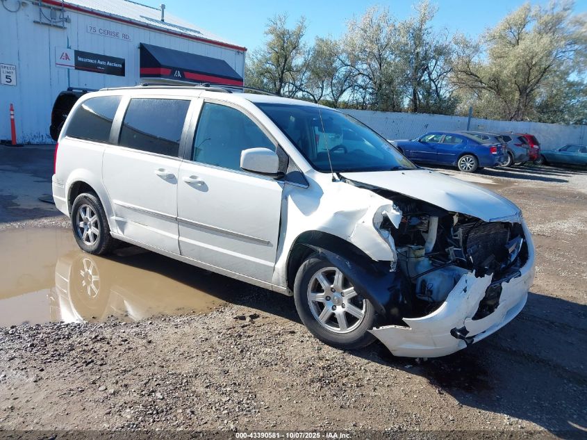 CHRYSLER TOWN & COUNTRY TOURING