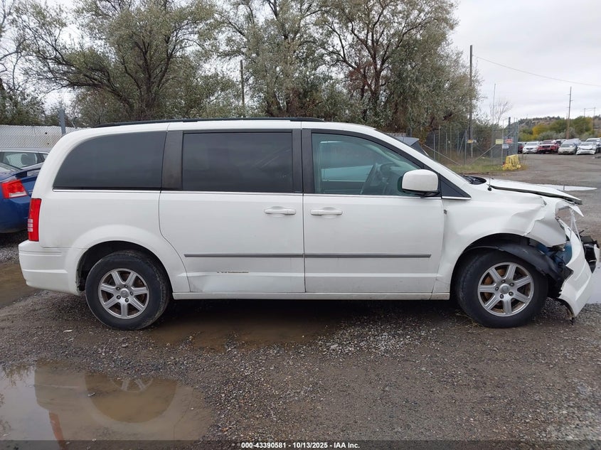 2010 Chrysler Town & Country Touring VIN: 2A4RR5DX0AR351476 Lot: 43390581