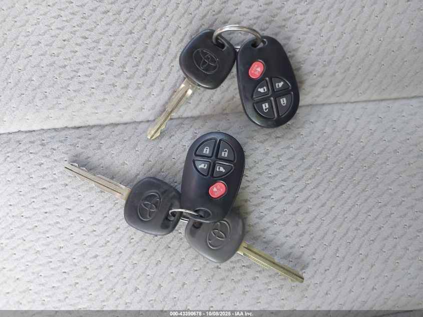 2014 Toyota Sienna Le V6 8 Passenger VIN: 5TDKK3DC8ES460987 Lot: 43390678