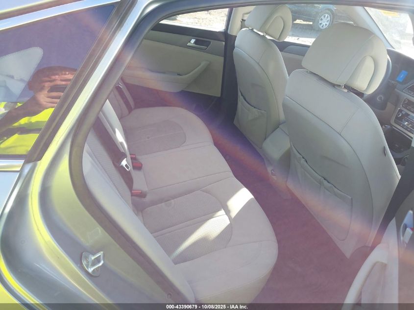 2017 Hyundai Sonata Se VIN: 5NPE24AF2HH450855 Lot: 43390679