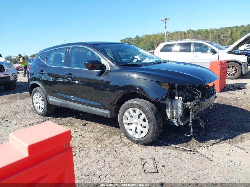 NISSAN ROGUE SPORT S FWD XTRONIC CVT