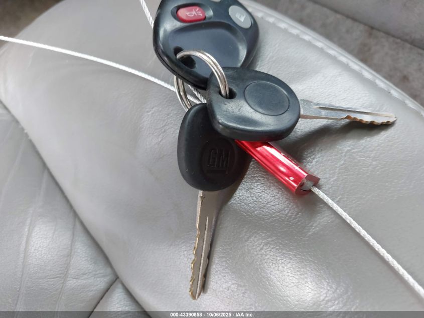 2005 GMC Yukon Xl 1500 Denali VIN: 1GKFK66U25J123242 Lot: 43390858