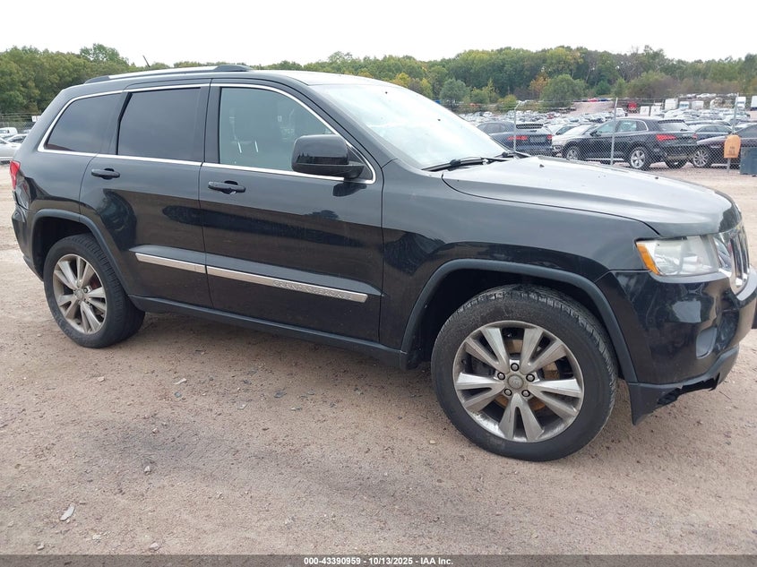 JEEP GRAND CHEROKEE LAREDO