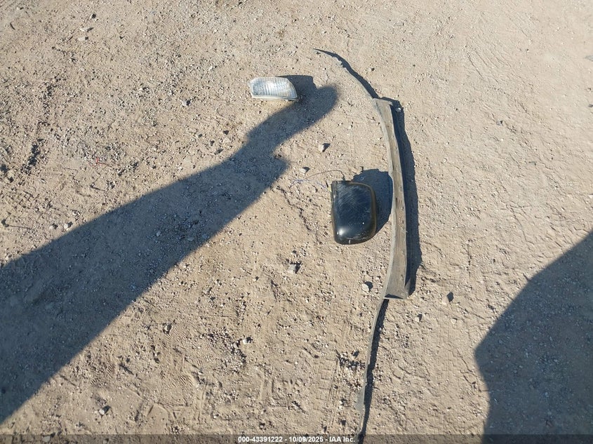 2001 Ford Explorer Sport Trac VIN: 1FMZU67E81UB84819 Lot: 43391222