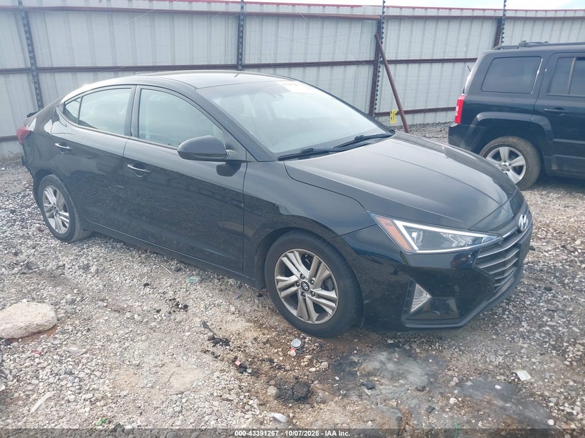 HYUNDAI ELANTRA SEL