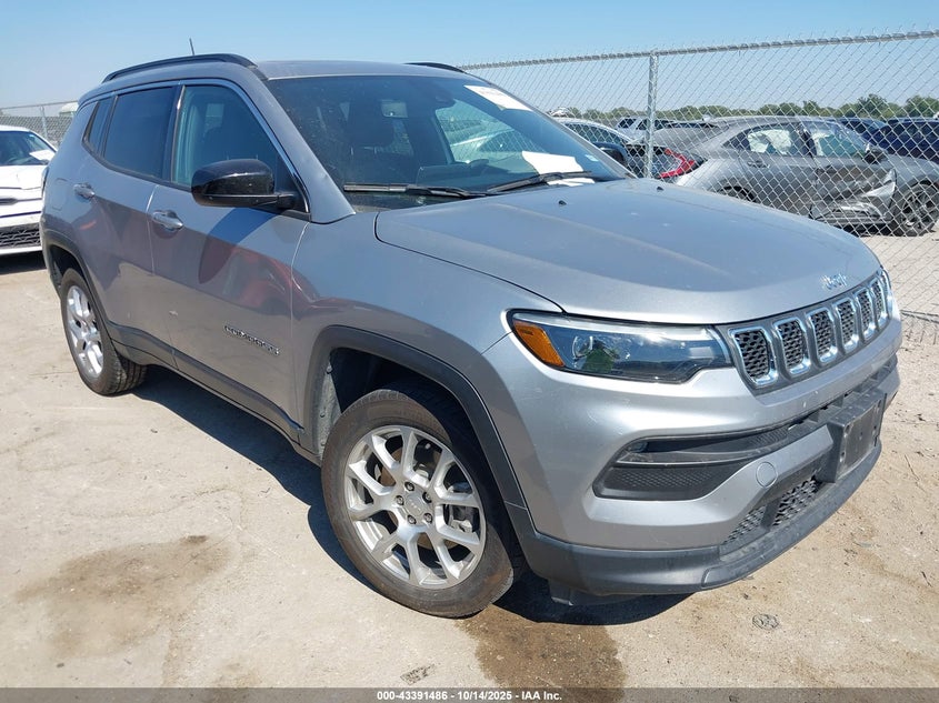 JEEP COMPASS LATITUDE LUX FWD