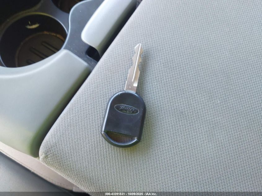 2006 Ford F-150 Stx/Xl/Xlt VIN: 1FTRF12226NA15542 Lot: 43391531