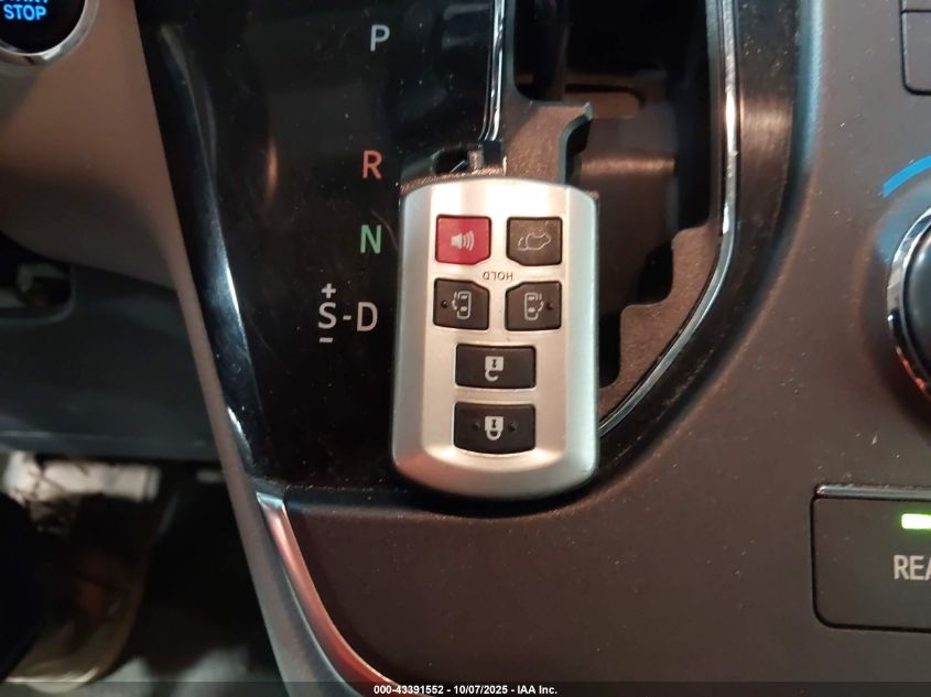 2017 Toyota Sienna Xle 8 Passenger VIN: 5TDYZ3DCXHS773713 Lot: 43391552