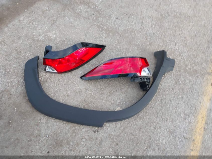 2022 Toyota Corolla Cross Le VIN: 7MUBAAAG1NV016340 Lot: 43391621