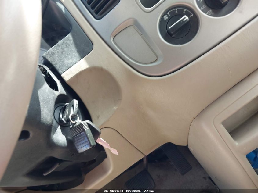 2003 Ford Escape Xlt VIN: 1FMYU03183KC54622 Lot: 43391673