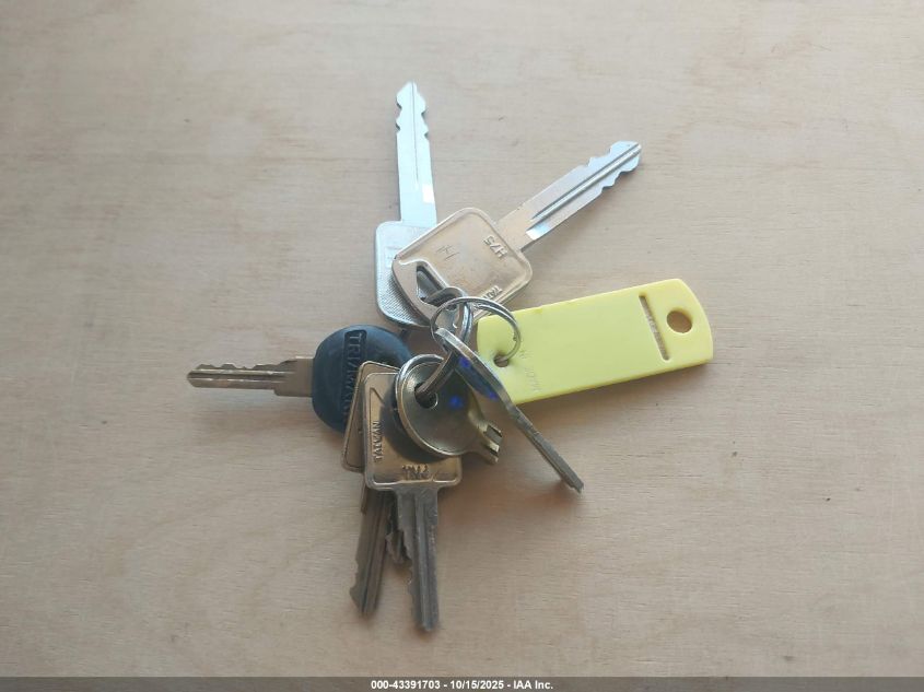 2000 Ford F550 Super Duty Stripped Chass VIN: 1FCLF53SXY0A11668 Lot: 43391703