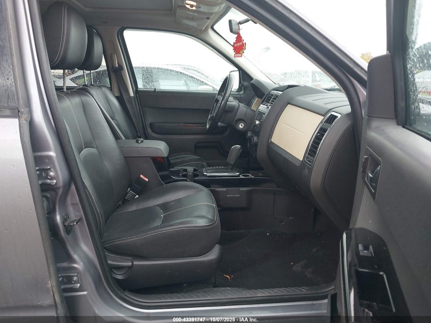 4F2CZ96138KM05793 2008 MAZDA TRIBUTE photo no. 5
