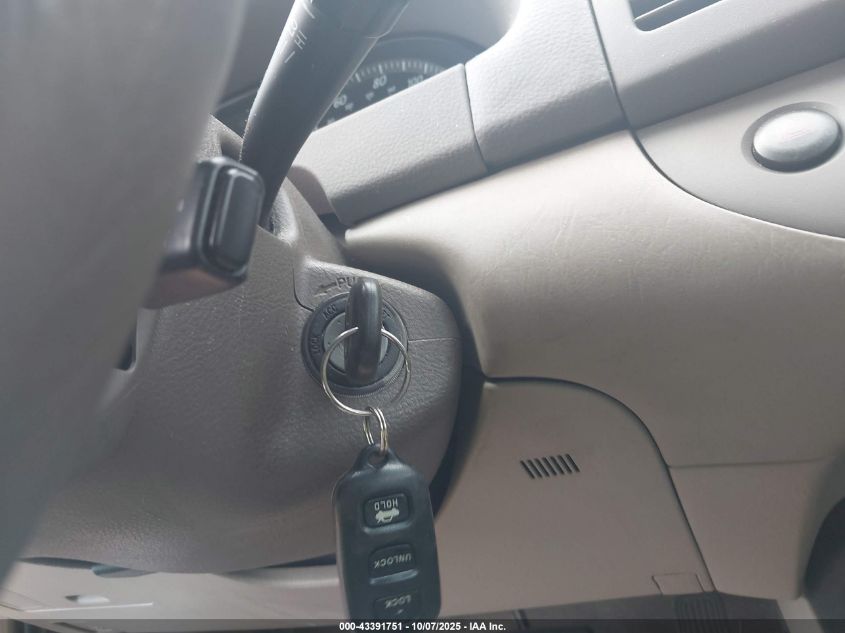 2004 Toyota Camry Le V6 VIN: 4T1BF32K94U579328 Lot: 43391751