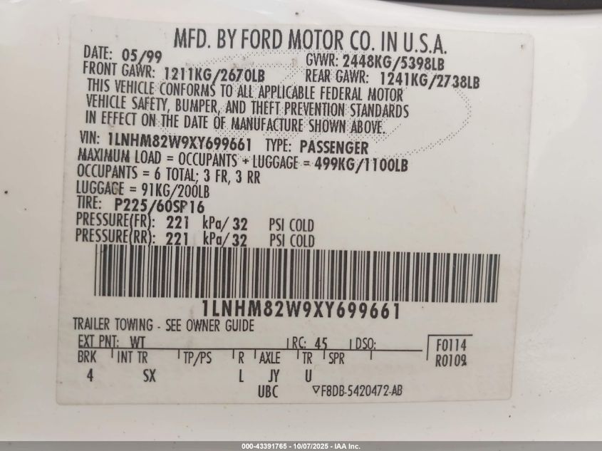 1999 Lincoln Town Car Signature VIN: 1LNHM82W9XY699661 Lot: 43391765