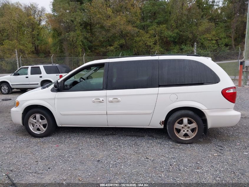 2005 Dodge Grand Caravan Sxt VIN: 2D4GP44L15R405077 Lot: 43391793