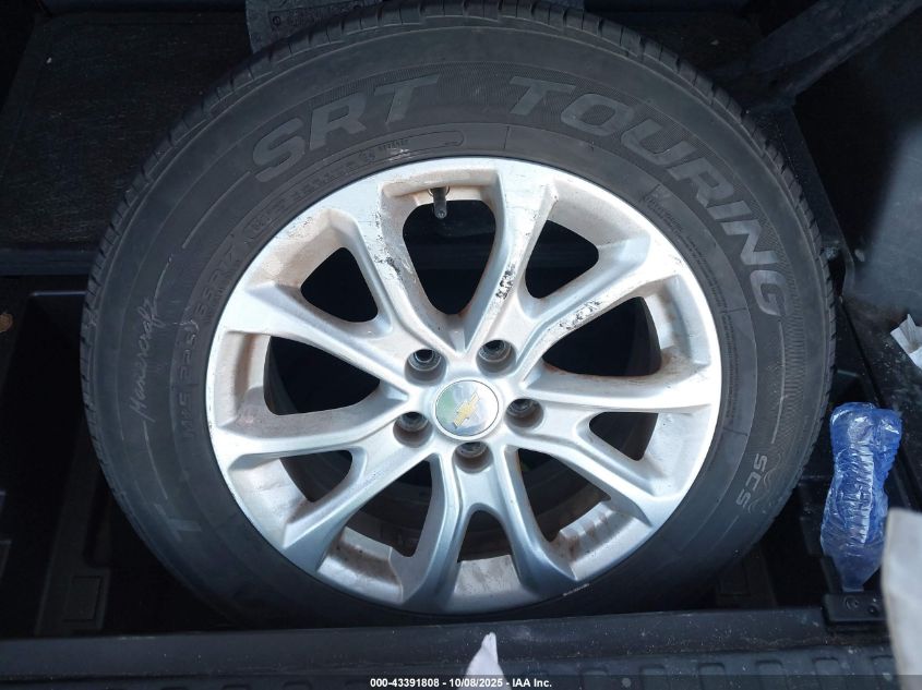 2019 Chevrolet Equinox Lt VIN: 2GNAXKEV5K6110429 Lot: 43391808