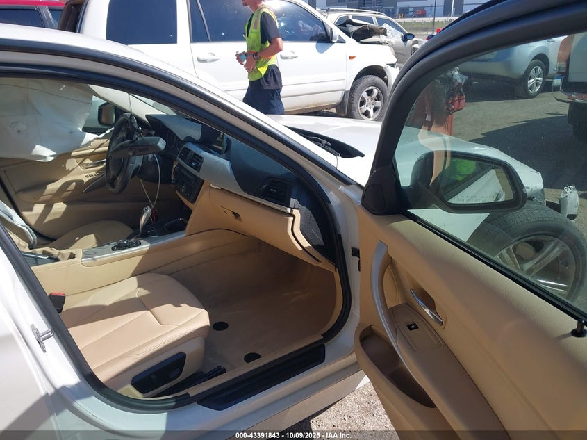 WBA3A5C56DF360016 2013 BMW 3ER photo no. 5