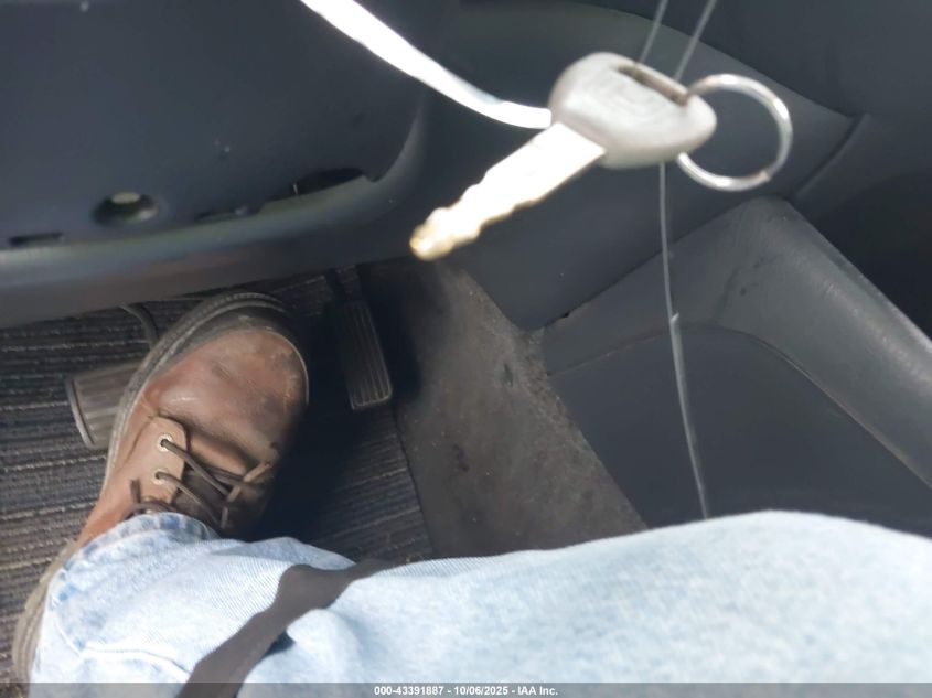 2000 Honda Accord 3.0 Lx VIN: 1HGCG224XYA020204 Lot: 43391887