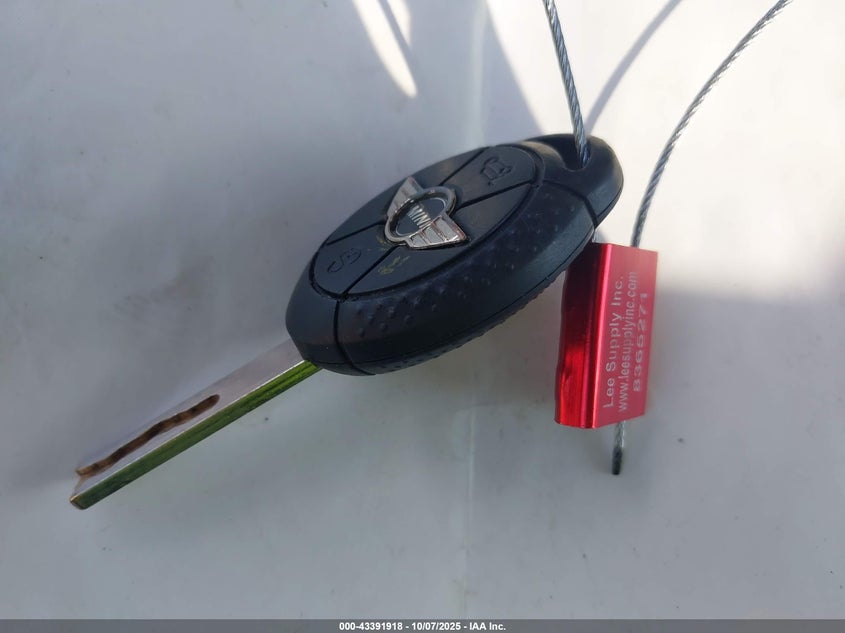 2006 Mini Cooper S VIN: WMWRE33576TJ36650 Lot: 43391918