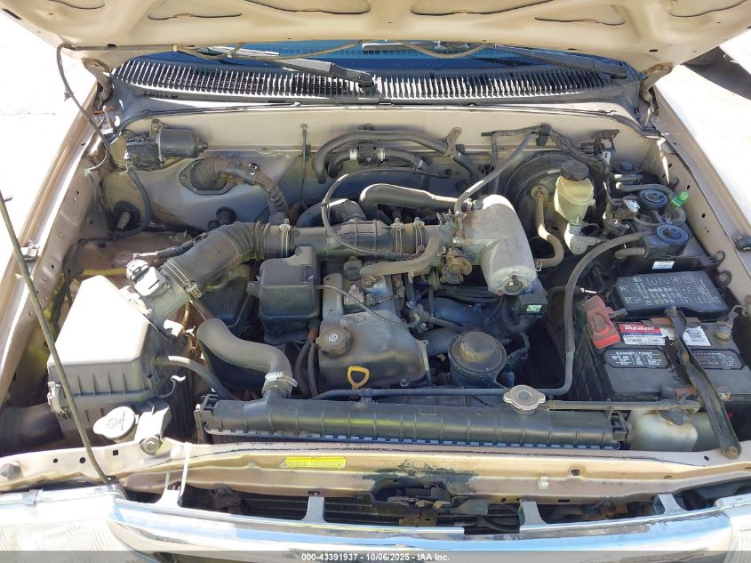 2000 Toyota Tacoma VIN: 4TANL42N5YZ661250 Lot: 43391937